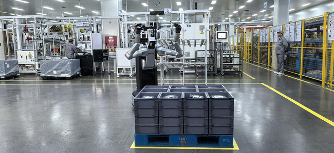 見證具身智能技術重要里程碑，智元A2-W從實驗室走向產線