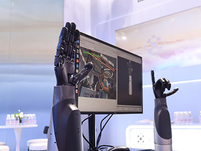 自研電缸+萬臺訂單構筑產業壁壘，曦諾未來領航靈巧手量產時代